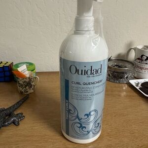 Ouidad Curl Quencher Moisturizing Conditioner - White